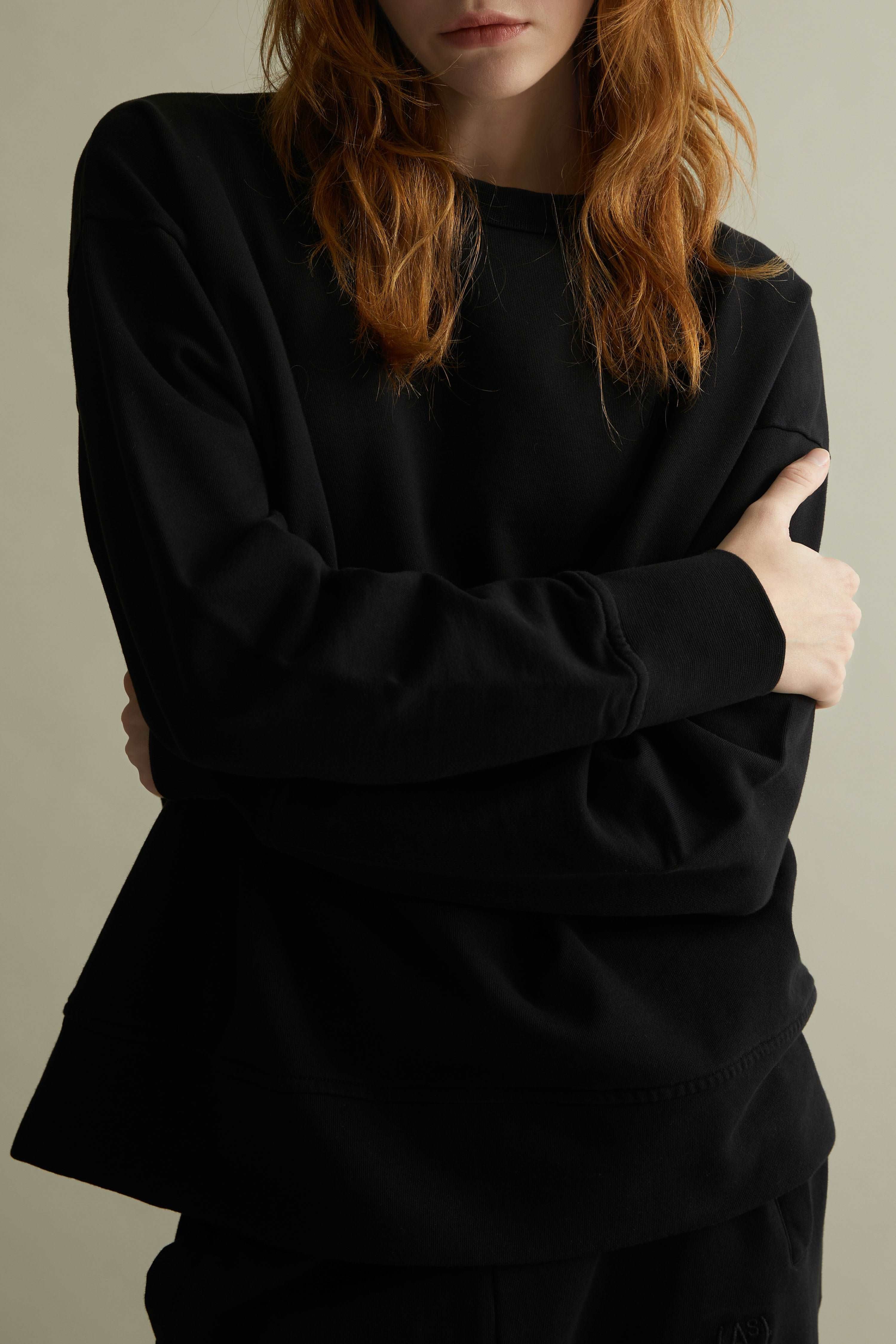 Sweatshirt / Unisex - AS Logo Embroidered