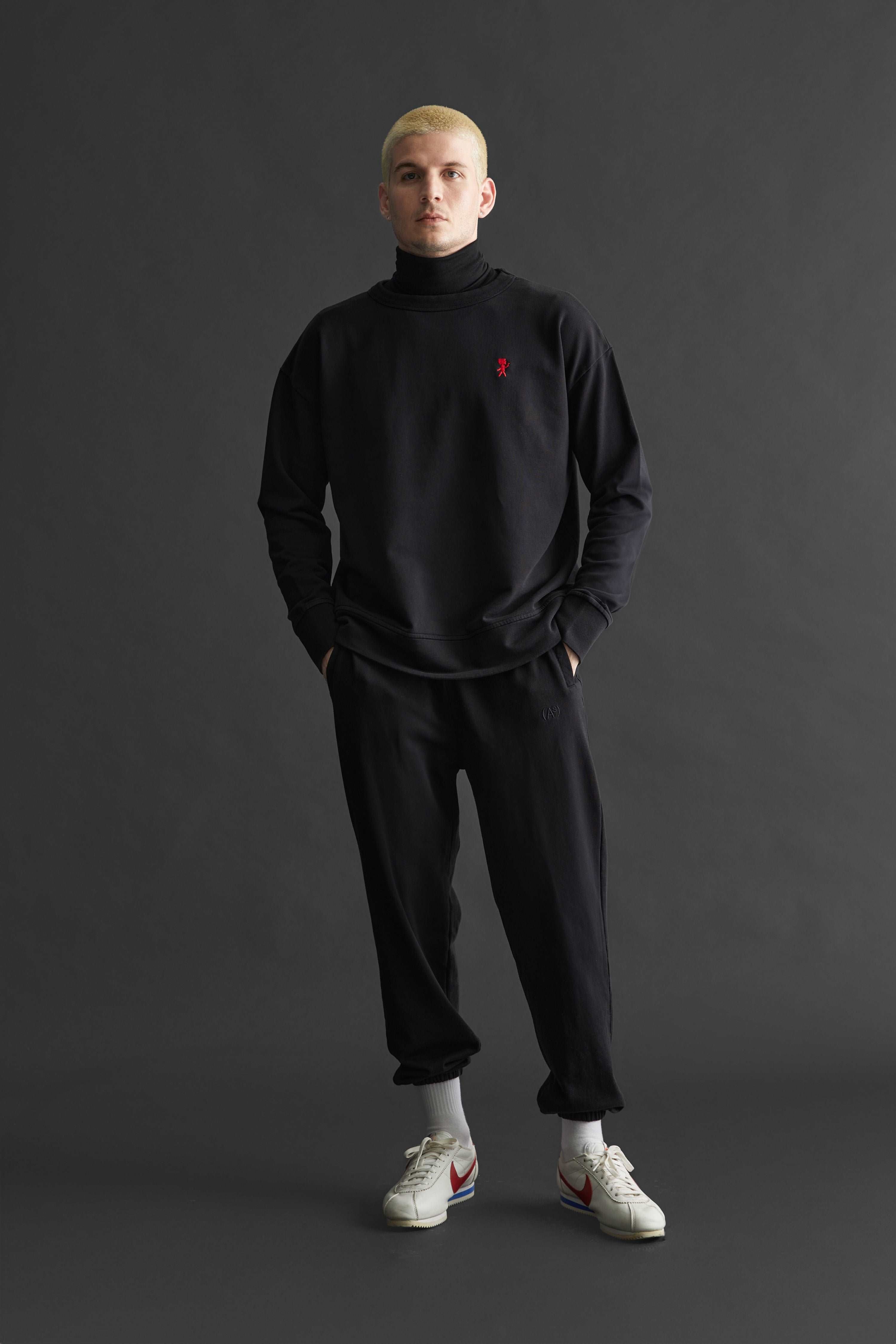 Sweatshirt / Unisex - DancingRed Embroidered