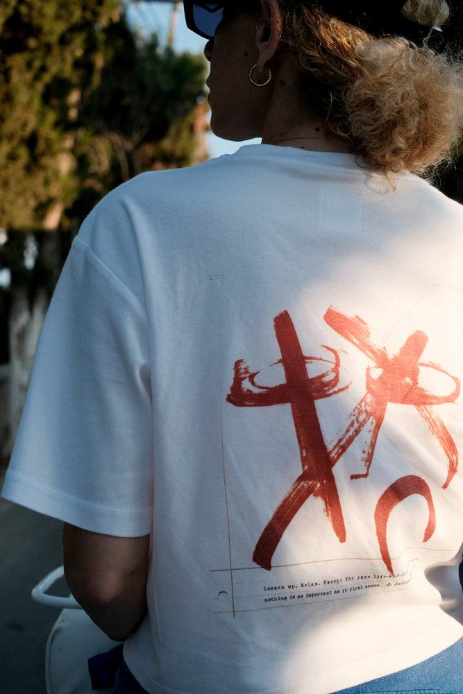 
                  
                    Load image into Gallery viewer, Loosen up / Crop T-shirt / Women
                  
                
